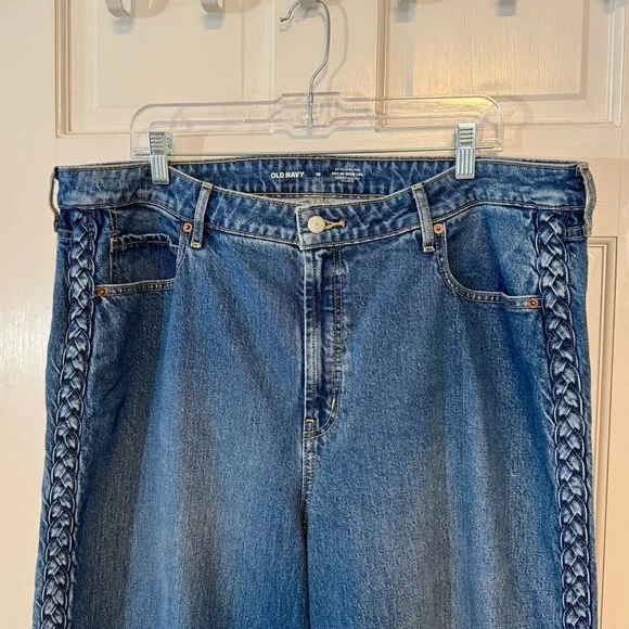 Old Navy |Extra High Rise Sky-Hi Wide Leg,Braid Detail, Medium Wash,Size 18- EUC - Picture 4 of 7